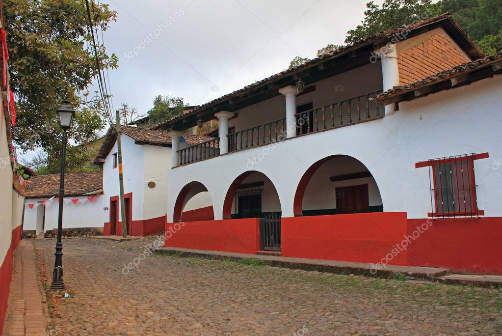Vista de Candelaria sobre la costa del río en Misiones